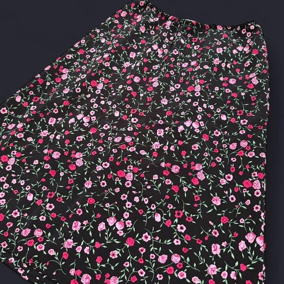 VTG Y2K Full Tilt Black, Pink & Red Floral Pattern Dark Femme Midi Skirt XS - Picture 6 of 7